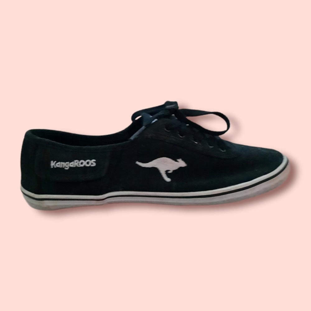 💕 KangaROOS Shoes Size 8